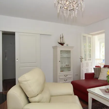 Apartment Brise Emmi App 01